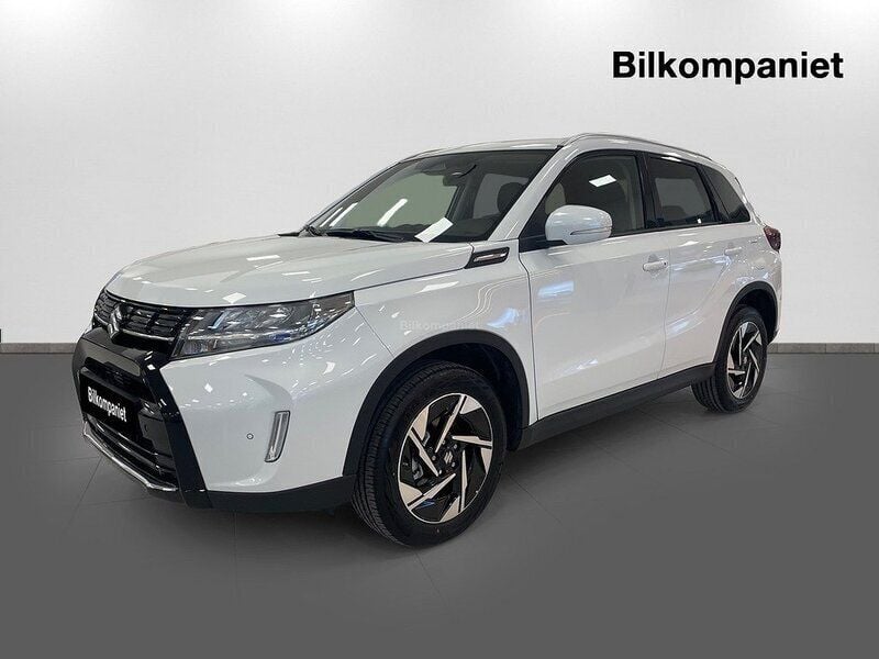 Cool white Ny 2024 Suzuki Vitara SUV | 356 900 kr (Lite dyr) - Bild 1/4
