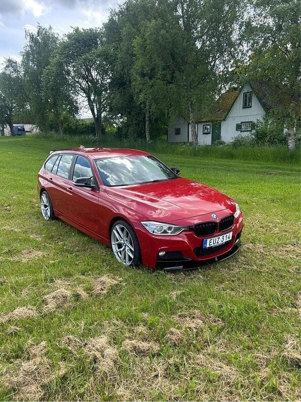 Röd Begagnad 2014 BMW 335 M Sport Kombi | 285 000 kr (Marknadspris) - Bild 1/4