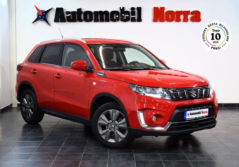 Röd Begagnad 2023 Suzuki Vitara SUV | 244 900 kr (Marknadspris) - Bild 1/3