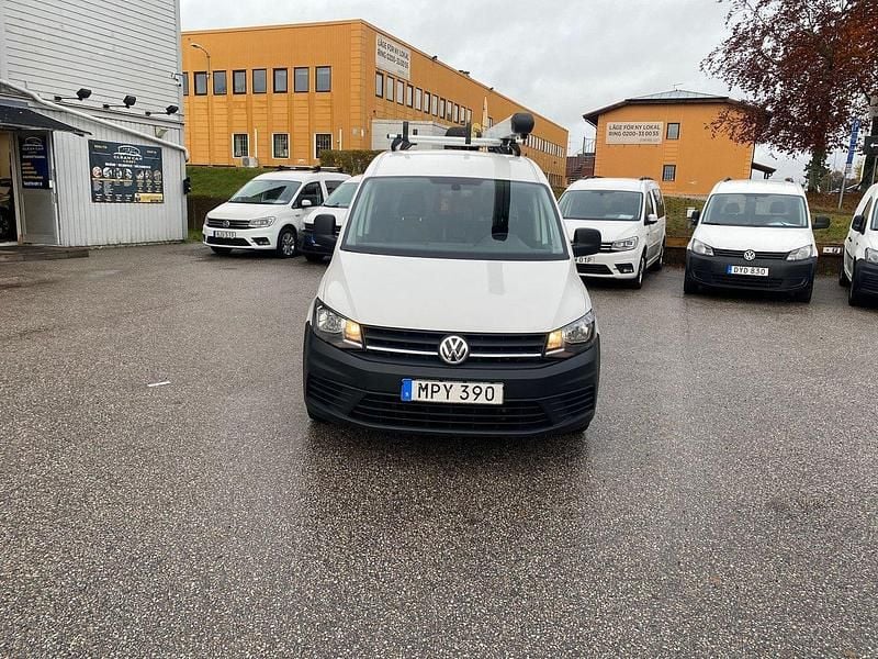Vit Begagnad 2018 VW Caddy Maxi Minibuss | 124 900 kr (Bra pris) - Bild 1/4