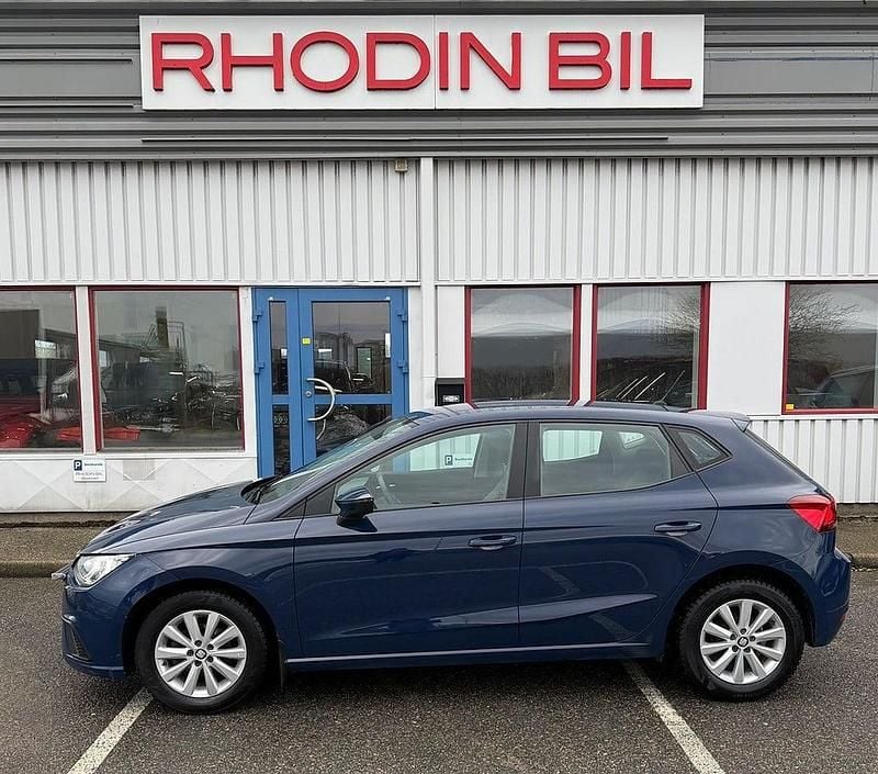 Begagnad Seat Ibiza Style 80 HK (58 kW) 2018 Mediterranean blue Halvkombi