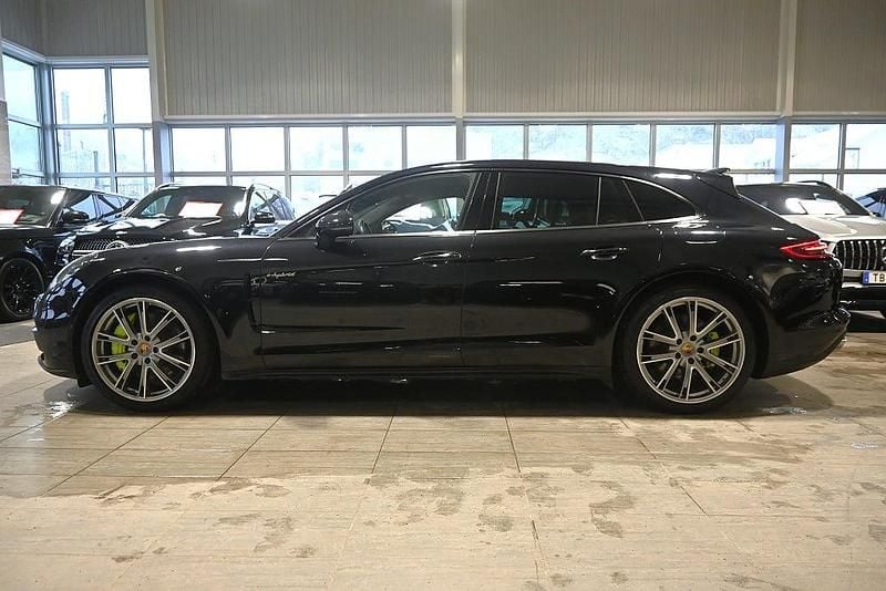 Begagnad Porsche Panamera 4 Sport Turismo 2018 Svart Sedan