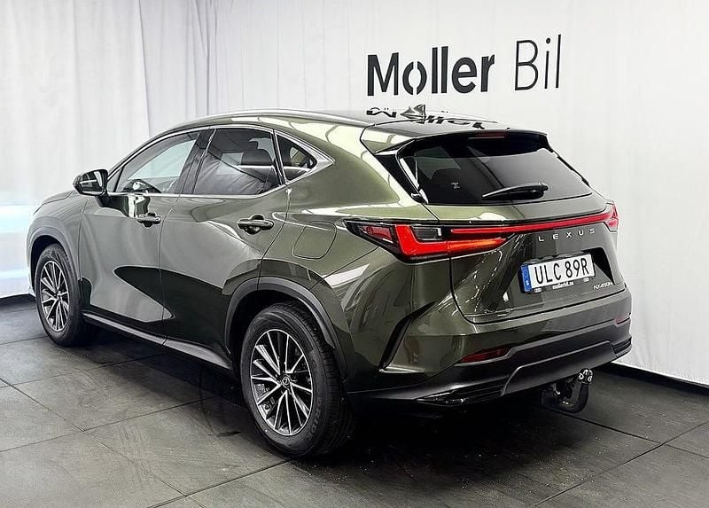 Begagnad Lexus NX450h+ Executive Line 185 HK (136 kW) 2023 Grön SUV