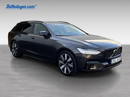 Begagnad Volvo V90 Plus 355 HK (261 kW) 2025 Grå Kombi