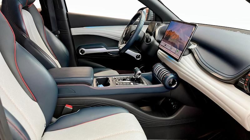 Begagnad BYD Atto 3 Design 150 kW (204 HK) 2022 Grå SUV