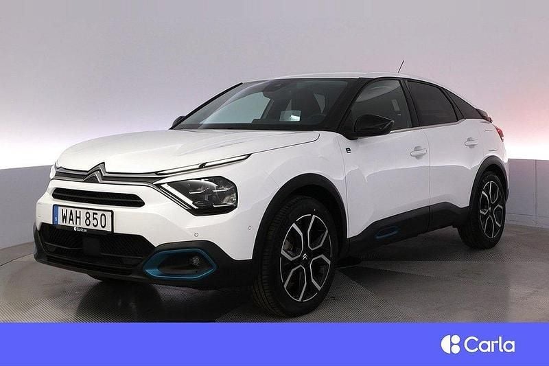 Vit Begagnad 2023 Citroën e-C4 Shine Halvkombi | 244 900 kr (Marknadspris) - Bild 1/4