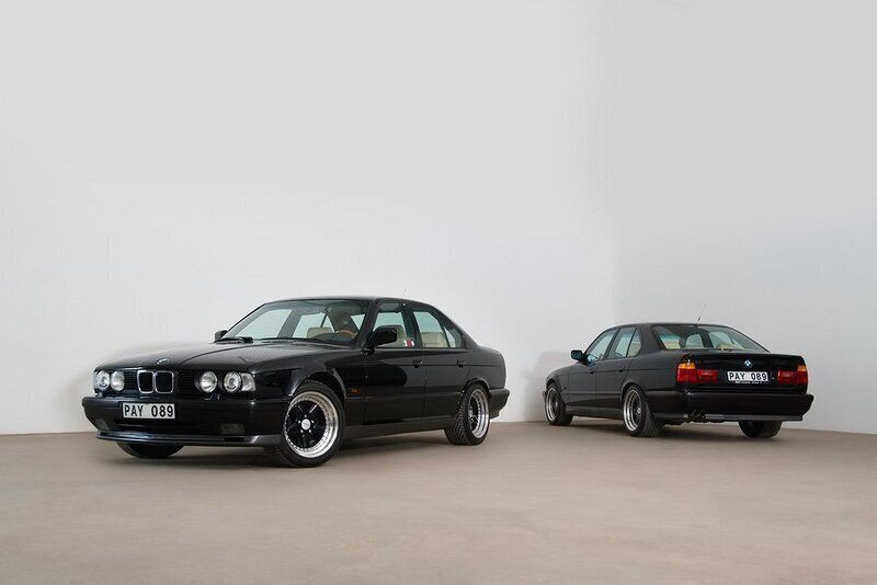 Svart Begagnad 1991 BMW M5 Sedan | 499 000 kr - Bild 1/4