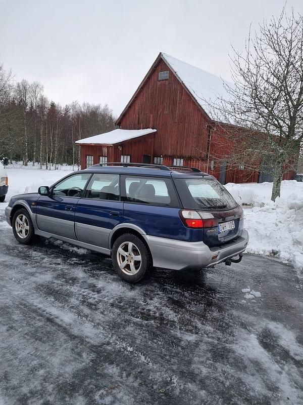 Begagnad 2001 Subaru Outback Kombi | 19 000 kr - Bild 1/4