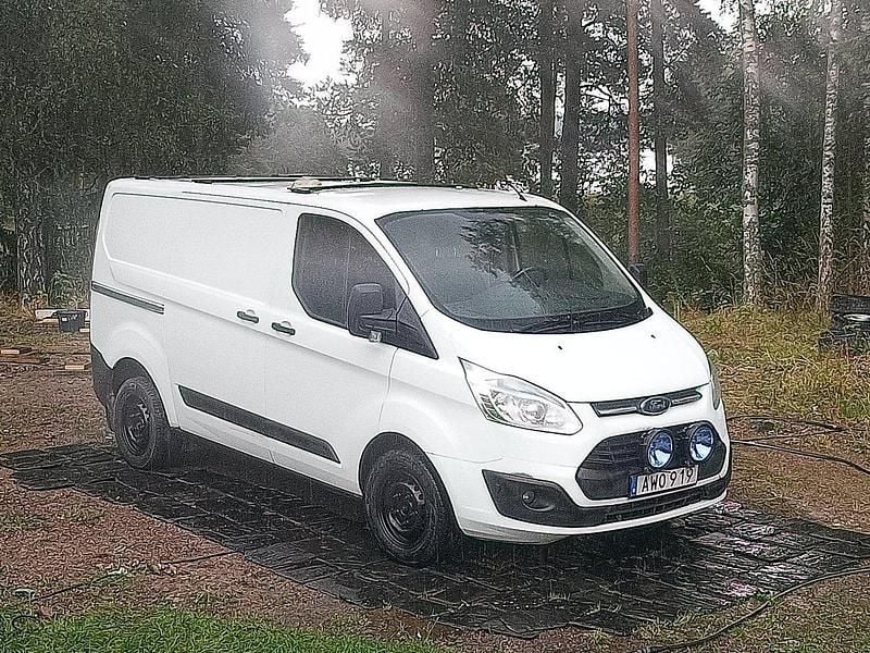 Vit Begagnad 2014 Ford Transit Custom | 79 900 kr (Marknadspris) - Bild 1/4