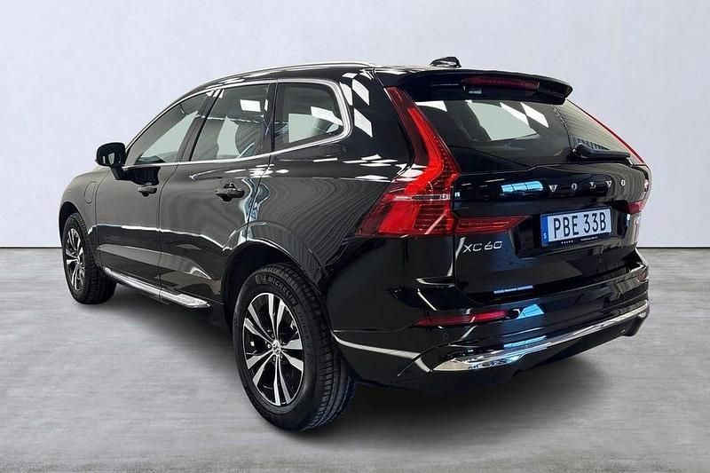 Begagnad Volvo XC60 355 HK (261 kW) 2022 Svart SUV