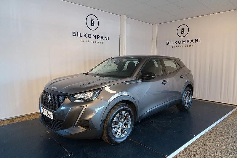 Grå Begagnad 2022 Peugeot 2008 SUV | 199 800 kr (Marknadspris) - Bild 1/4