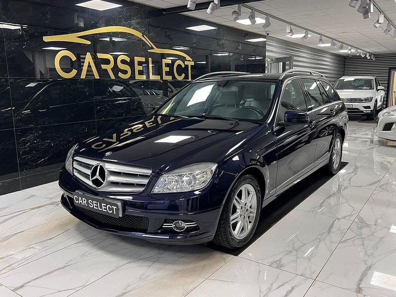 Mörkblå (blå) Begagnad 2010 Mercedes C180 Avantgarde Kombi | 89 900 kr (Marknadspris) - Bild 1/4