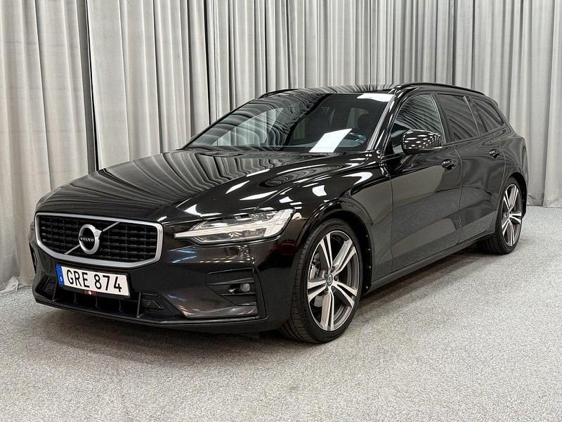 Svart Begagnad 2018 Volvo V60 R-Design Kombi | 269 800 kr (Lite dyr) - Bild 1/4