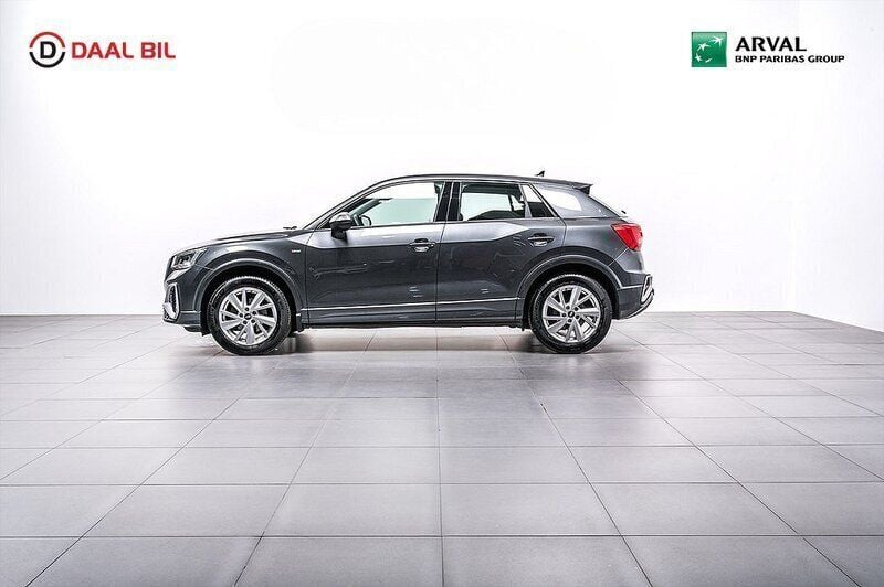 Grå Begagnad 2020 Audi Q2 S-Line SUV | 249 900 kr (Bra pris) - Bild 1/4
