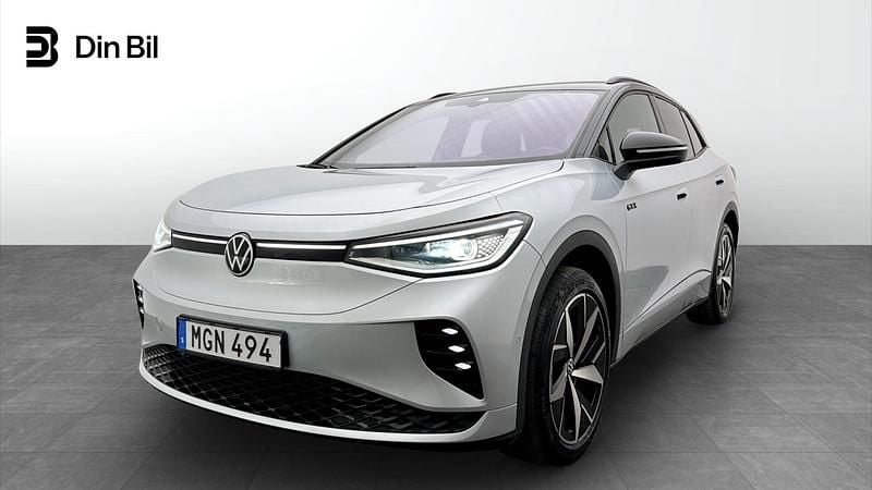 Scale silver metallic bla Begagnad 2023 VW ID.4 GTX SUV | 439 900 kr (Dyr) - Bild 1/4
