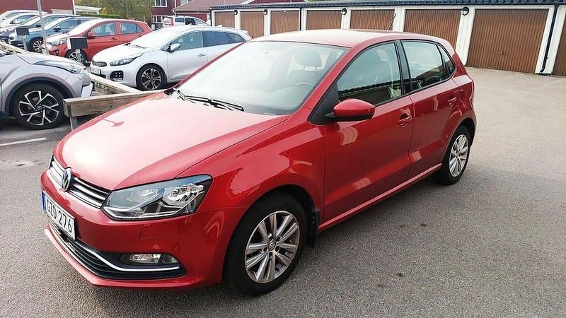 Begagnad 2016 VW Polo Halvkombi | 115 000 kr (Marknadspris) - Bild 1/4
