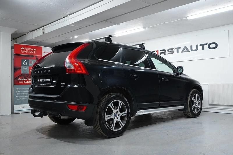 Begagnad Volvo XC60 Summum 215 HK (158 kW) 2011 Svart SUV