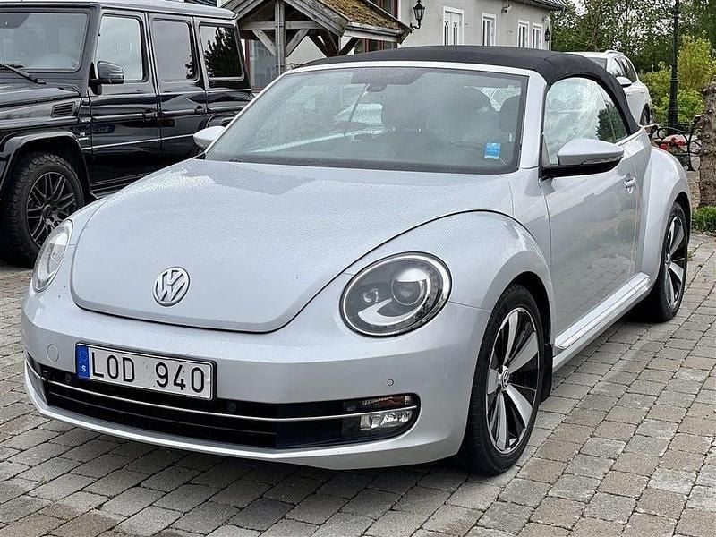 Silver Begagnad 2012 VW Beetle Cab | 219 000 kr - Bild 1/4