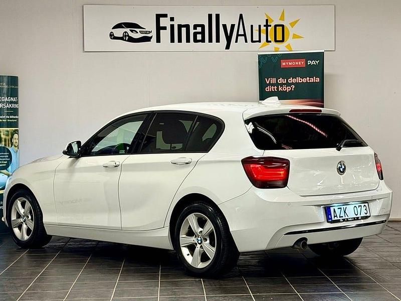 Begagnad BMW 116 Sport Line 116 HK (85 kW) 2013 Pärlemor vit Halvkombi