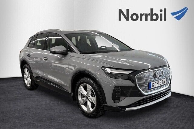Kiselgrå Begagnad 2022 Audi Q4 e-tron Proline SUV | 409 000 kr (Superpris) - Bild 1/4