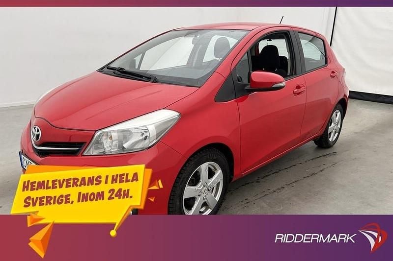 Röd Begagnad 2012 Toyota Yaris Active Halvkombi | 84 800 kr (Marknadspris) - Bild 1/3