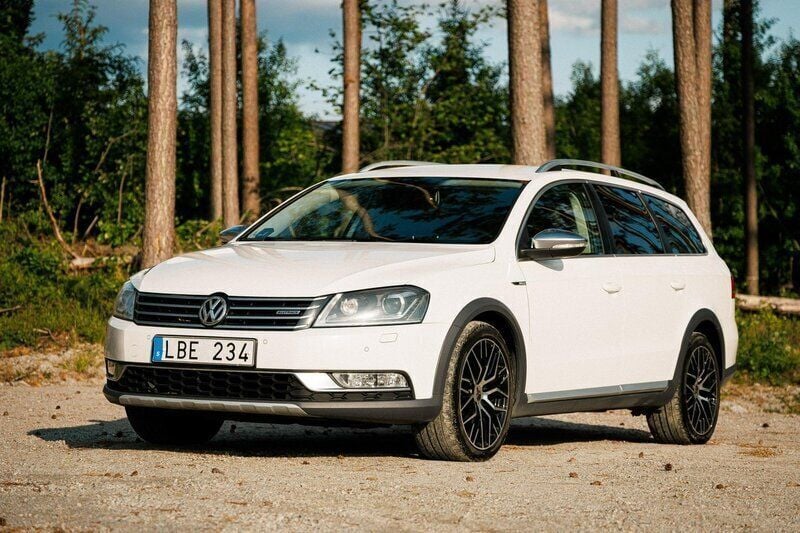 Vit Begagnad 2014 VW Passat Alltrack Kombi | 100 000 kr (Superpris) - Bild 1/4