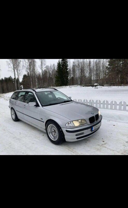 Grå Begagnad 2001 BMW 320 Kombi | 24 000 kr (Marknadspris) - Bild 1/4