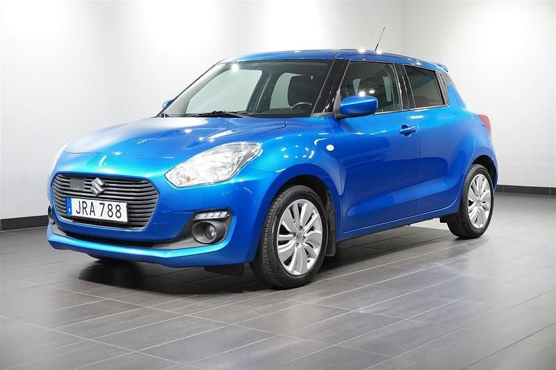 Okänd Begagnad 2017 Suzuki Swift GL Halvkombi | 104 900 kr (Marknadspris) - Bild 1/4
