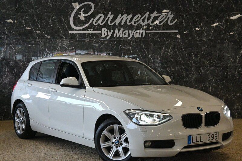 Vit Begagnad 2014 BMW 116 Sport Line Halvkombi | 109 990 kr (Marknadspris) - Bild 1/4