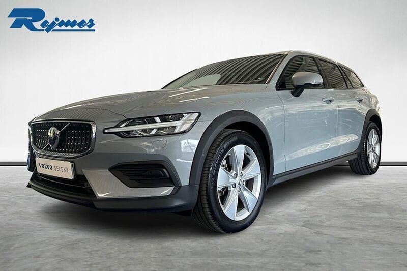 Begagnad 2024 Volvo V60 CC Kombi | 429 900 kr (Bra pris) - Bild 1/4