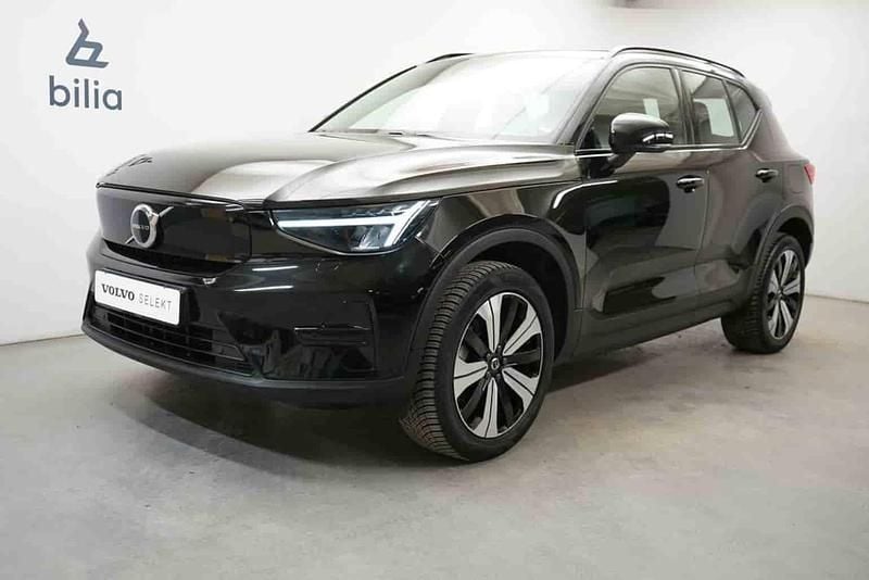 Svart Begagnad 2023 Volvo XC40 Single Motor SUV | 334 900 kr - Bild 1/1
