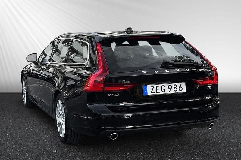 Begagnad Volvo V90 Business Edition 253 HK (186 kW) 2018 Svart Kombi