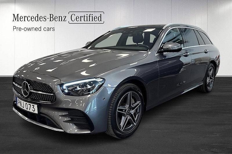 Grå Begagnad 2023 Mercedes E300 Premium Kombi | 529 000 kr - Bild 1/4