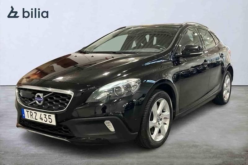 Svart Begagnad 2016 Volvo V40 CC Kombi | 139 900 kr (Bra pris) - Bild 1/1