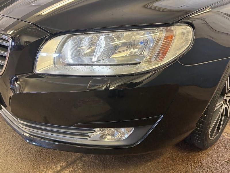 Begagnad Volvo V70 Kinetic 150 HK (110 kW) 2015 Svart Kombi