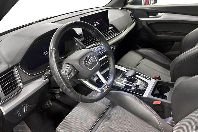 Begagnad Audi Q5 S-Line 367 HK (269 kW) 2022 Daytonagrå pärleffekt SUV