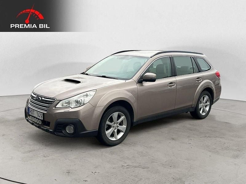 Ljusbrun Begagnad 2013 Subaru Outback SUV | 69 800 kr (Marknadspris) - Bild 1/4