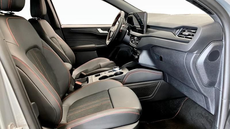 Begagnad Ford Kuga 243 HK (178 kW) 2026 Grå SUV