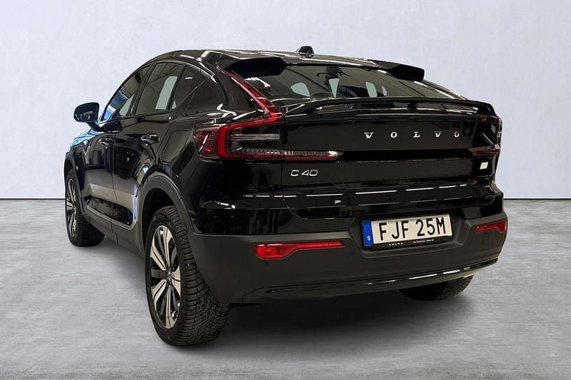 Begagnad Volvo C40 Core 172 kW (234 HK) 2022 Svart SUV