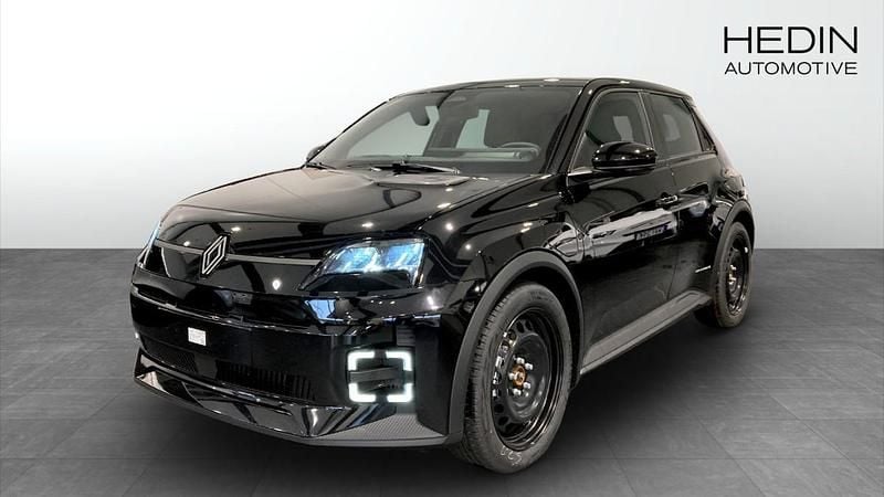 Svart (black) Ny 2025 Renault R5 Evolution Halvkombi | 355 800 kr - Bild 1/4