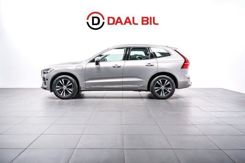Silver Begagnad 2023 Volvo XC60 Core SUV | 399 700 kr (Superpris) - Bild 1/4