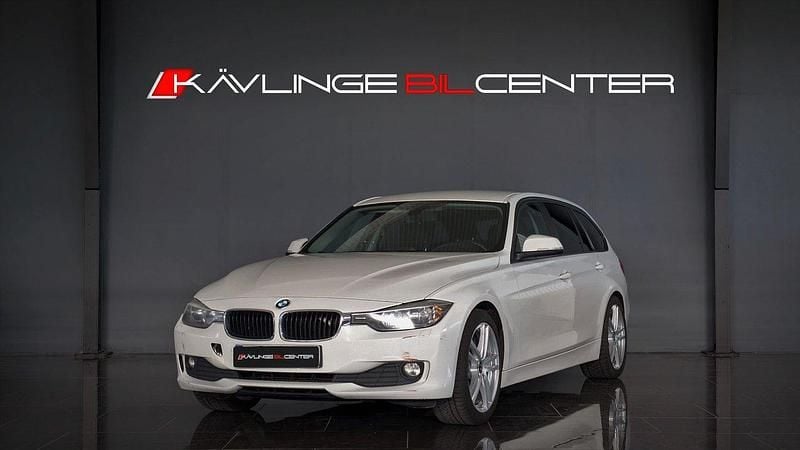Vit Begagnad 2013 BMW 316 Kombi | 89 900 kr - Bild 1/4