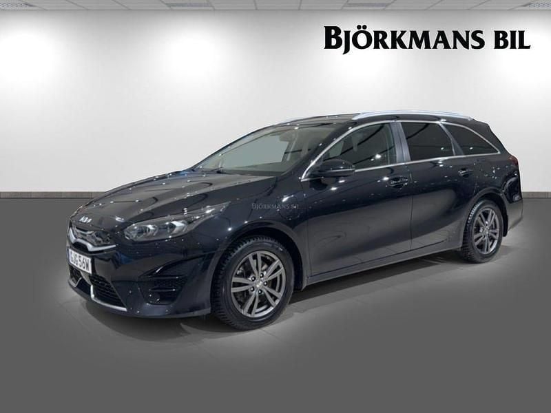 Begagnad Kia Ceed Sportswagon Advance 105 HK (77 kW) 2021 Svart Kombi