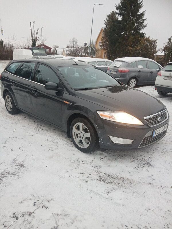 Grå Begagnad 2009 Ford Mondeo Titanium Kombi | 34 500 kr - Bild 1/4