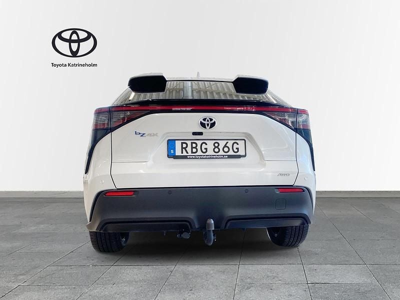 Begagnad Toyota bZ4X Executive 252 kW (343 HK) 2022 Vit SUV