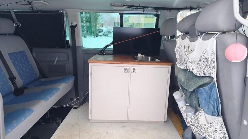 Begagnad VW Caravelle 131 HK (96 kW) 2008 Minibuss