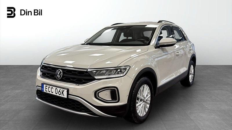 Grå Begagnad 2022 VW T-Roc Life SUV | 254 900 kr (Marknadspris) - Bild 1/4