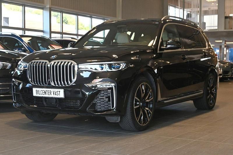 Svart Begagnad 2019 BMW X7 M Sport SUV | 709 000 kr (Marknadspris) - Bild 1/4