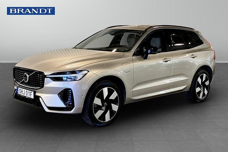 Ljusgrå (grå) Begagnad 2024 Volvo XC60 Ultimate SUV | 589 900 kr - Bild 1/3