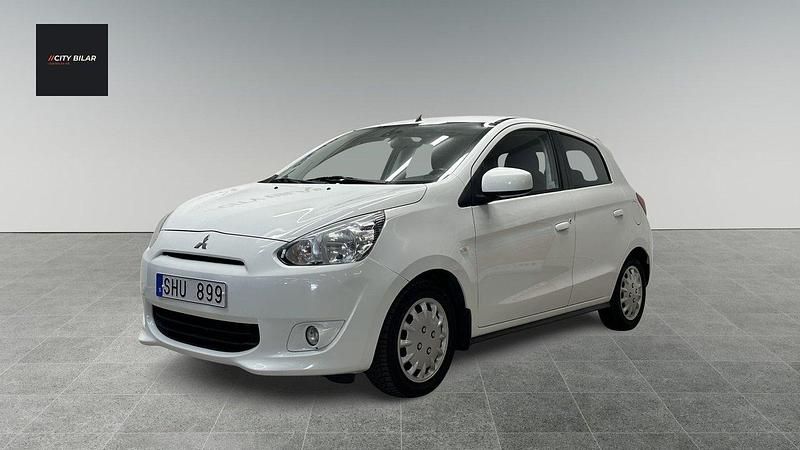Vit Begagnad 2013 Mitsubishi Space Star Kombi | 72 500 kr (Lite dyr) - Bild 1/4